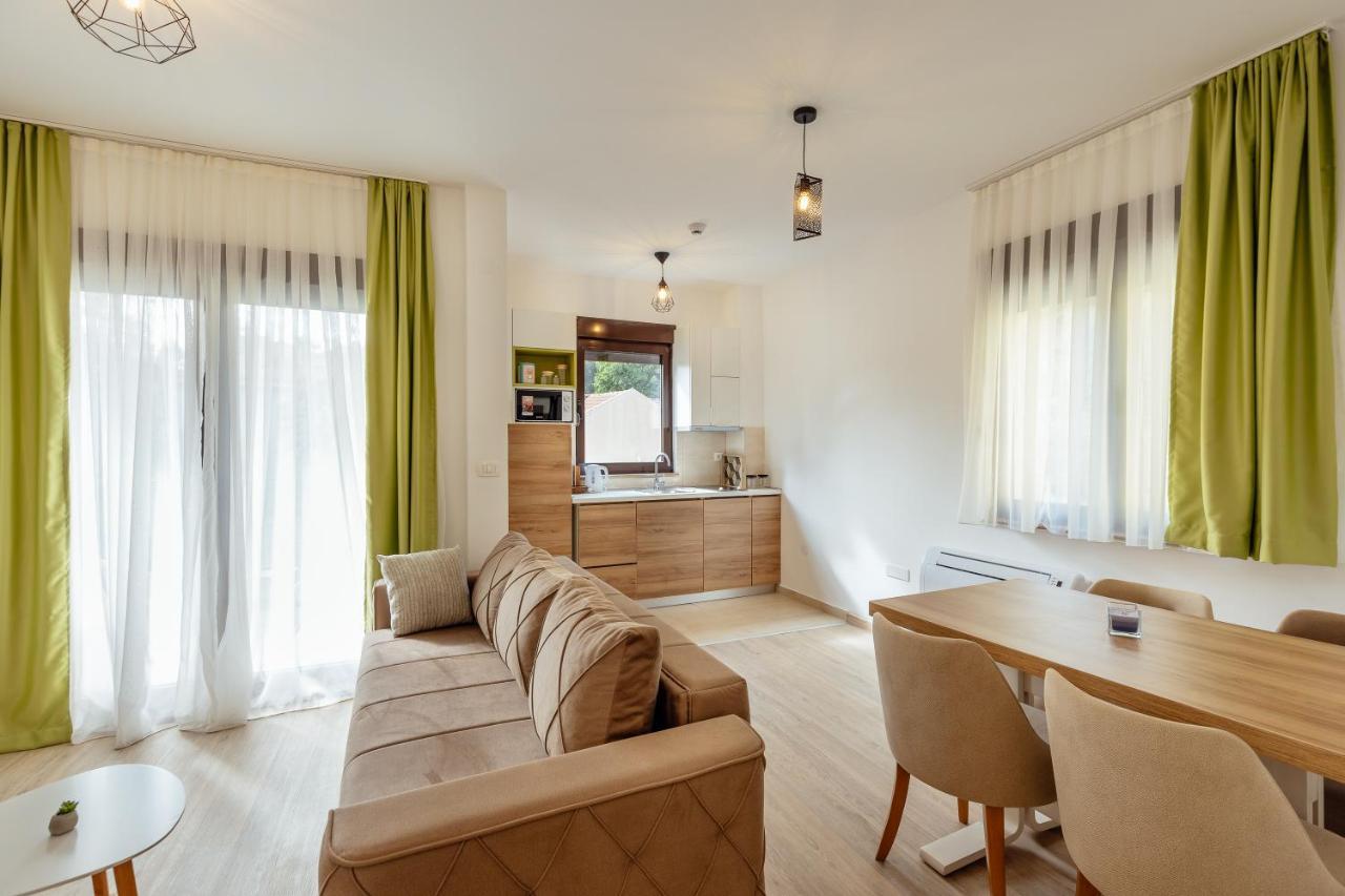 Green Valley Apartments Herceg Novi Bagian luar foto