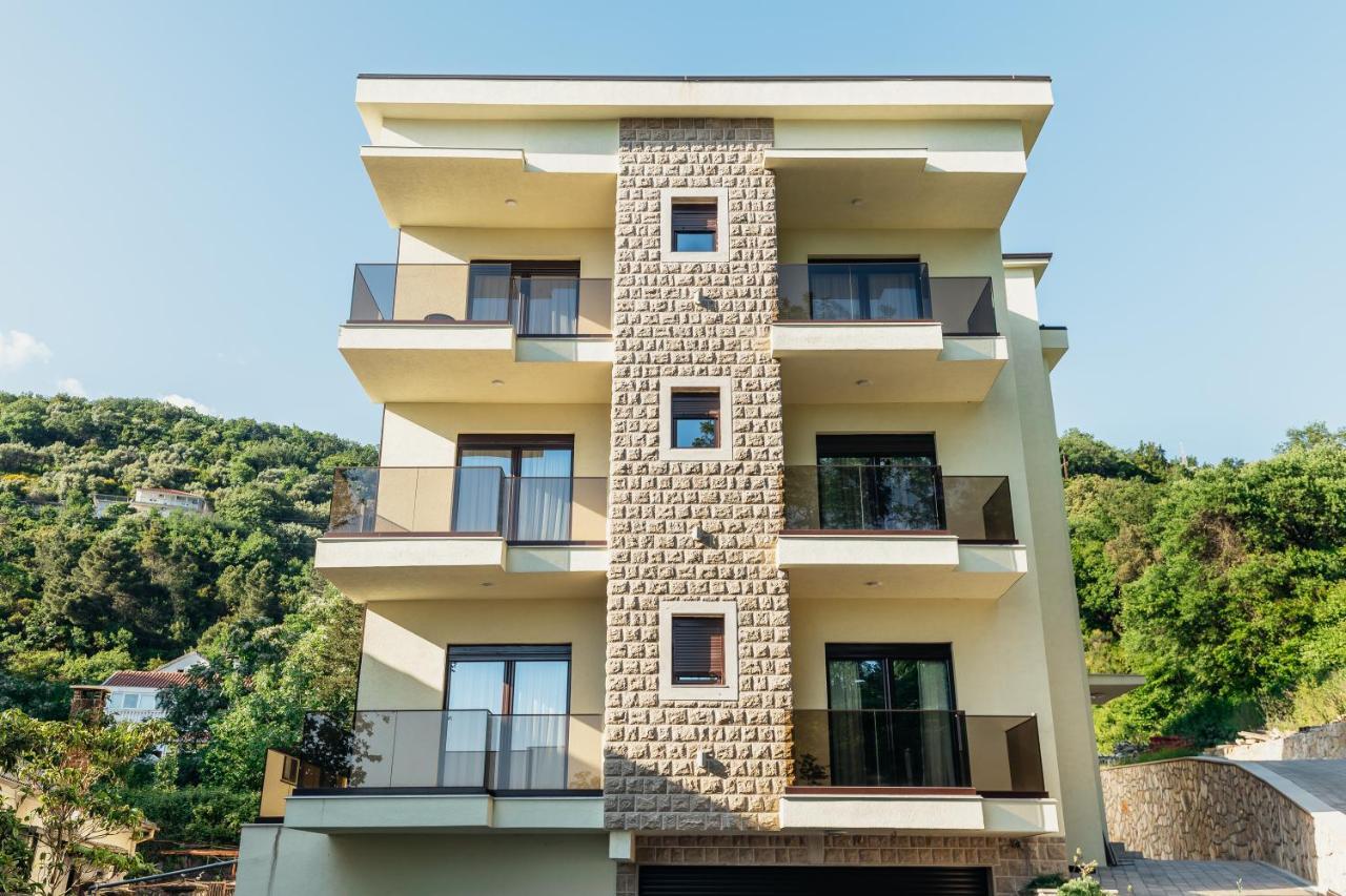 Green Valley Apartments Herceg Novi Bagian luar foto